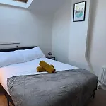 - Lakes - Parking Holiday home *